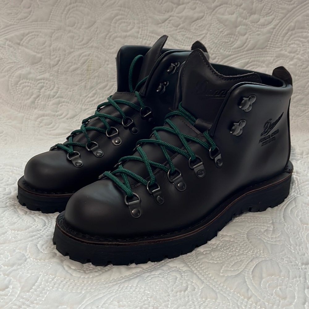 NWB Danner mountain lite II